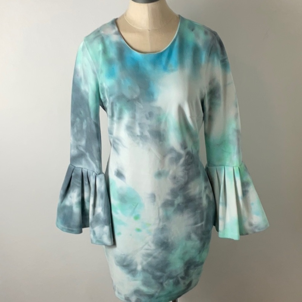 LULUS blue tie dye dress bell sleeves sz XL